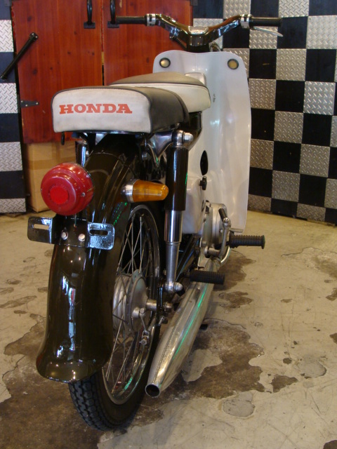HONDA　スーパーカブ　CM90