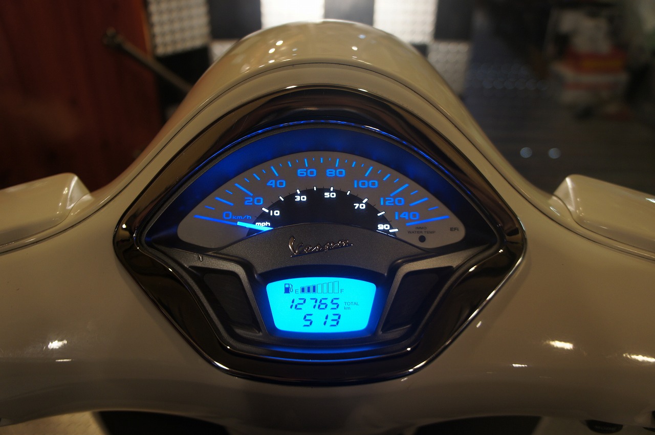 Vespa  GTS250ie-3