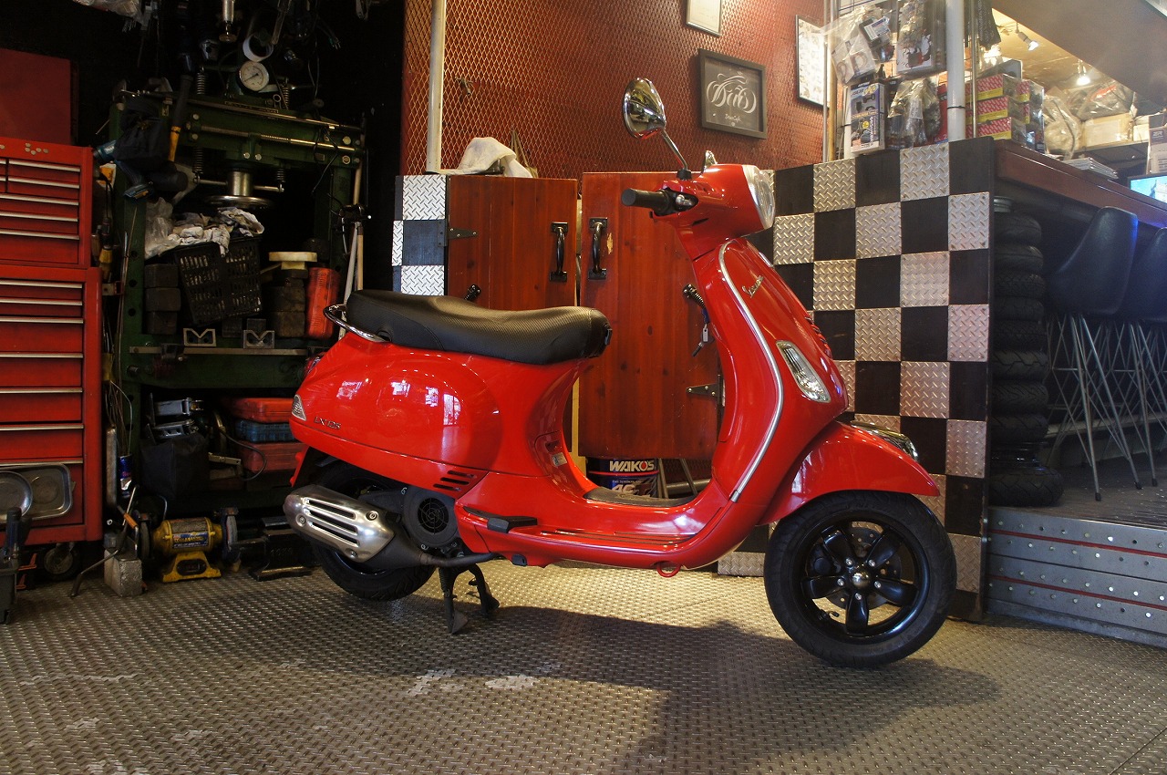 Vespa LX125i-get