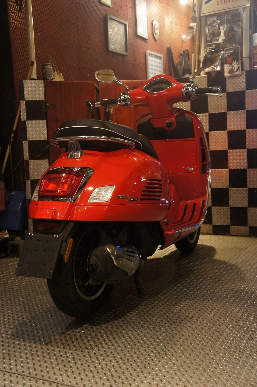 Vespa GTS Super150