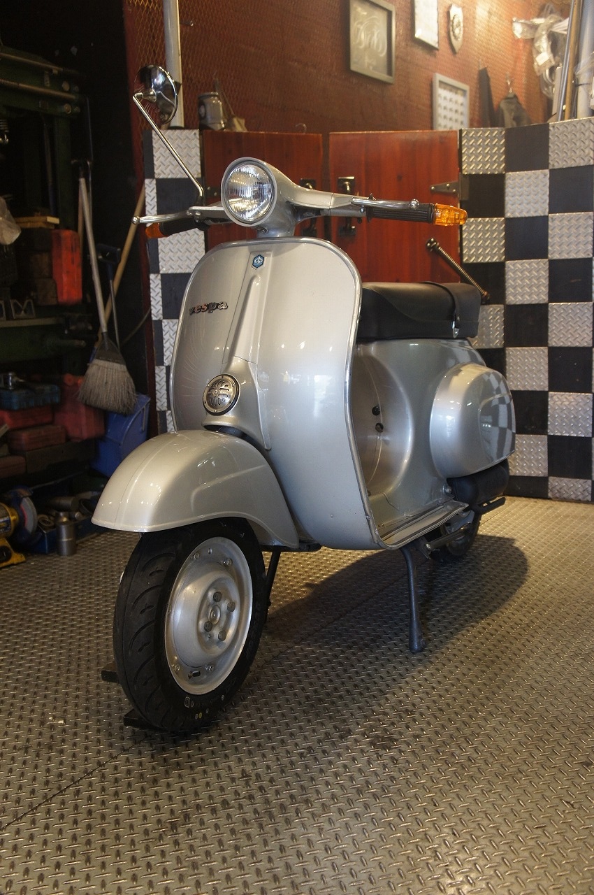 Vespa 100