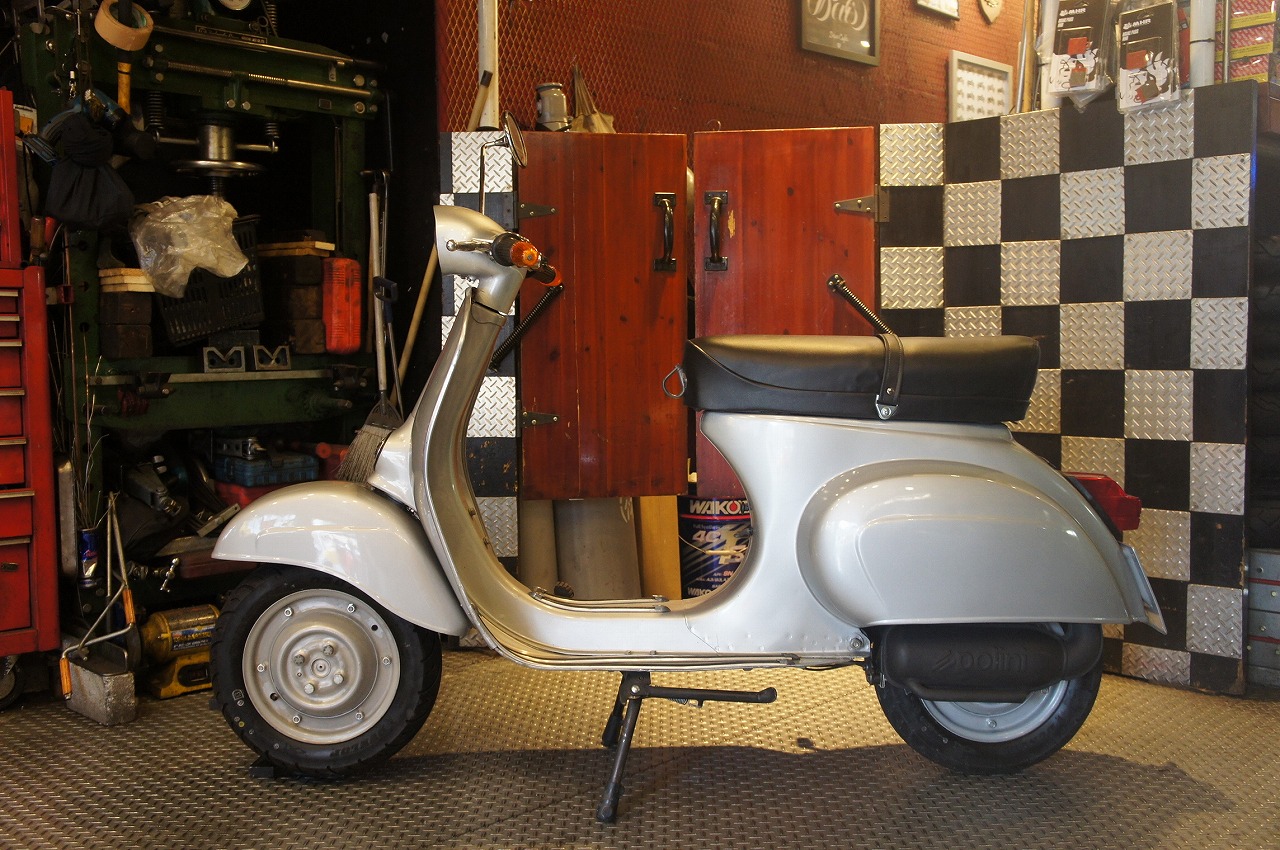 Vespa 100
