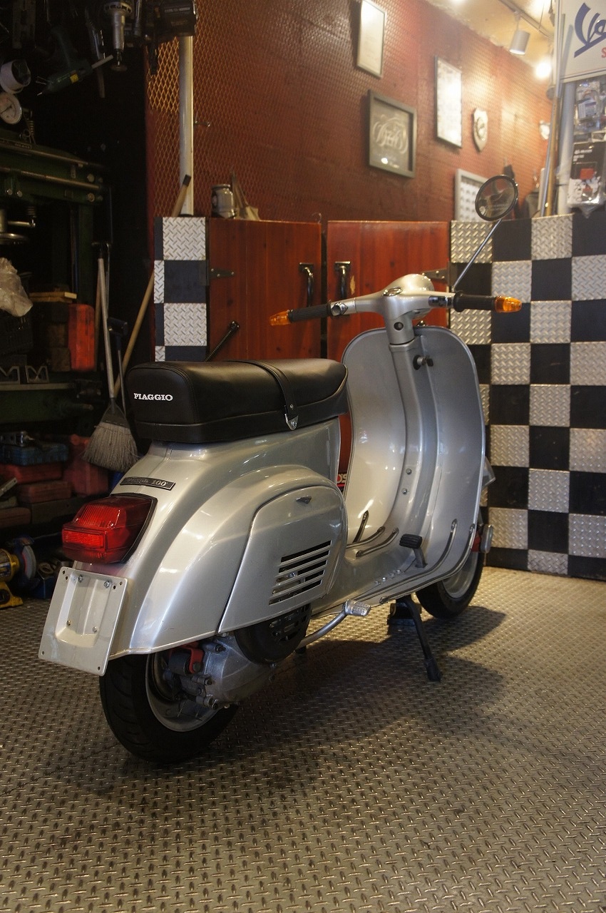 Vespa 100