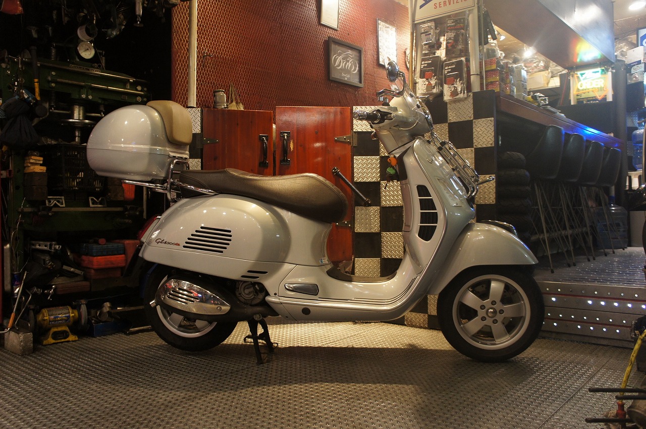 Vespa GTS300Touring