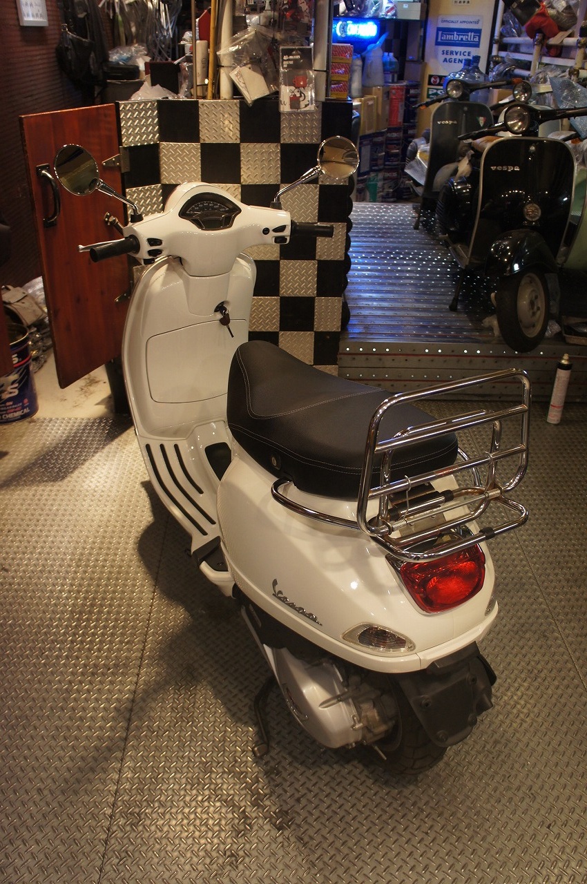 Vespa LX125i-get
