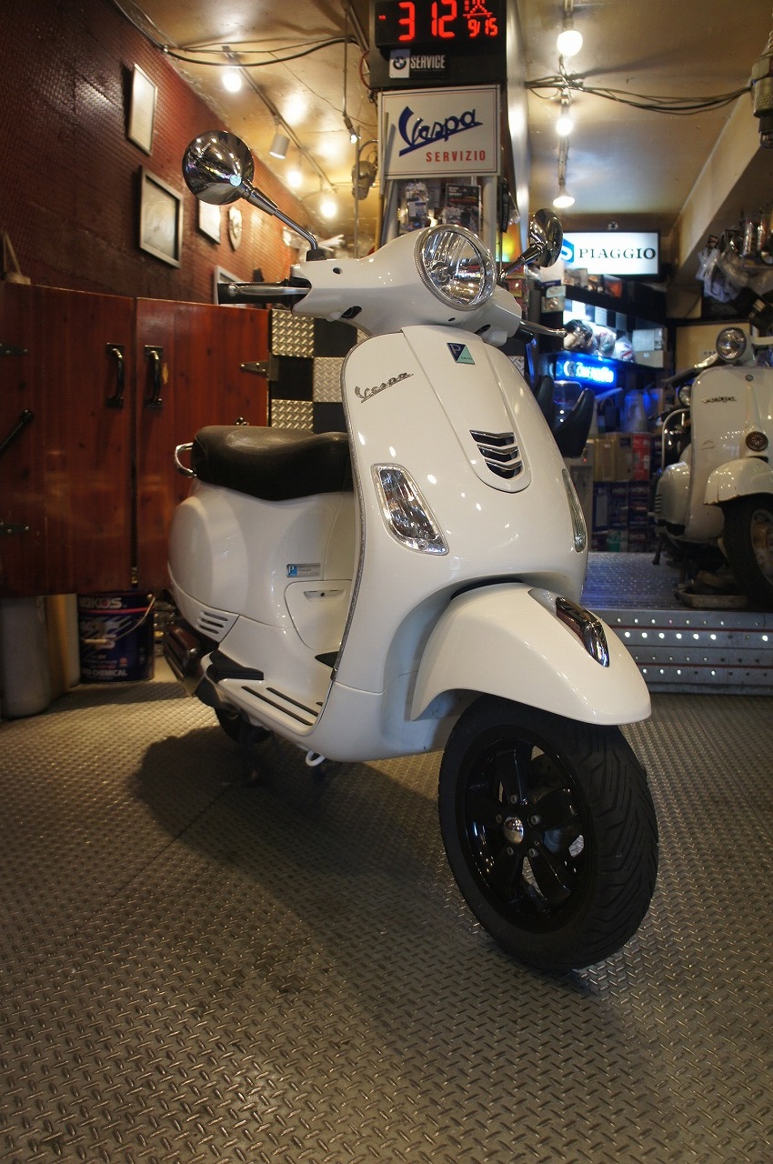 Vespa LX125i-get
