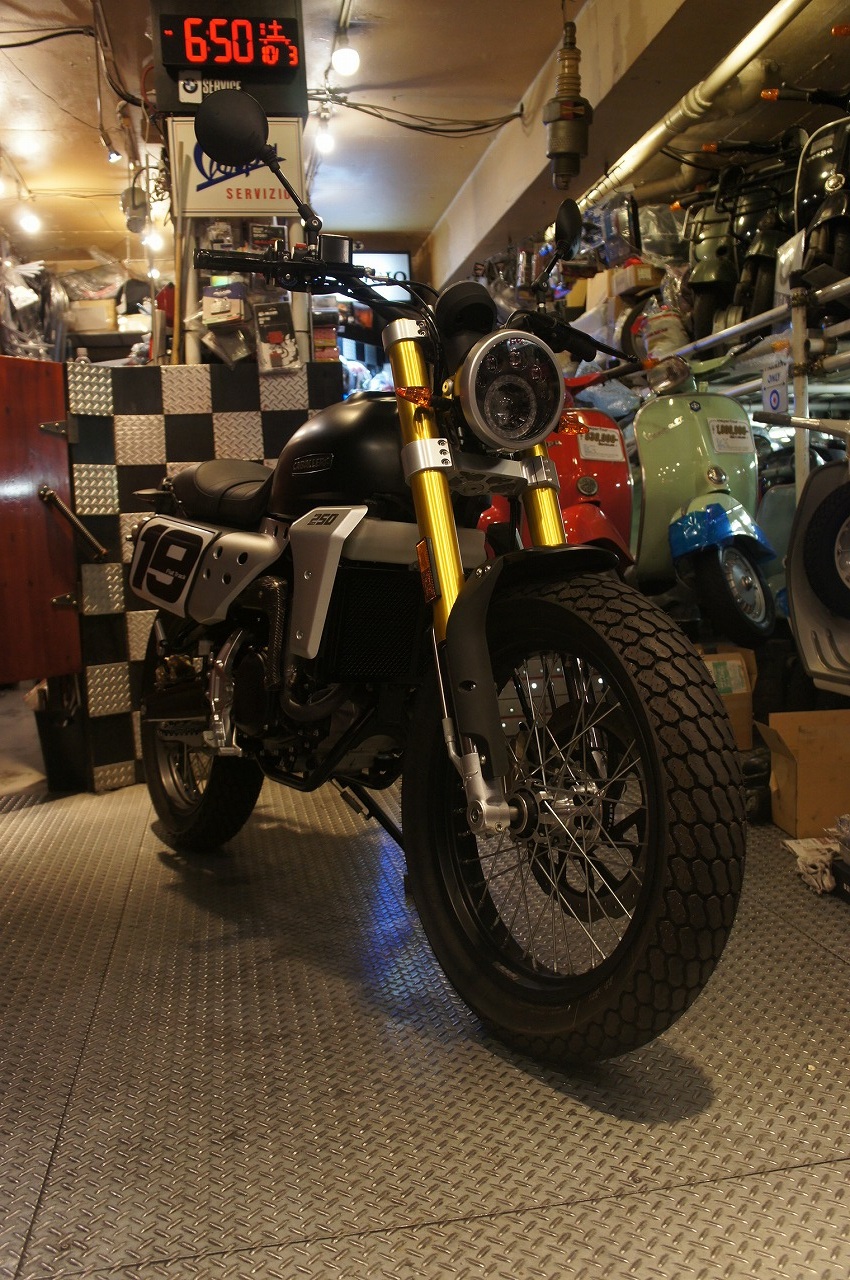 FANTIC CABALLERO FlatTrack250